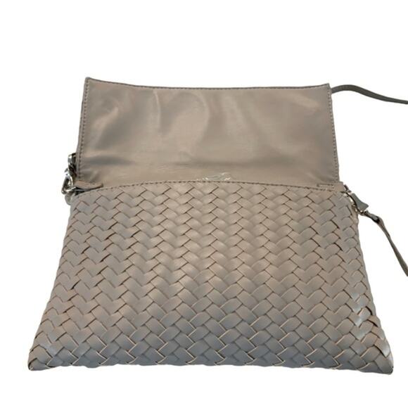 Deux Lux woven look 

cross body bag. Small to medium.‎  clutch. Grey. - Picture 2 of 7